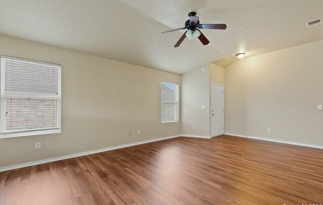 3-bedroom rental at 9711 Copper Rock in Converse, TX — photo 4