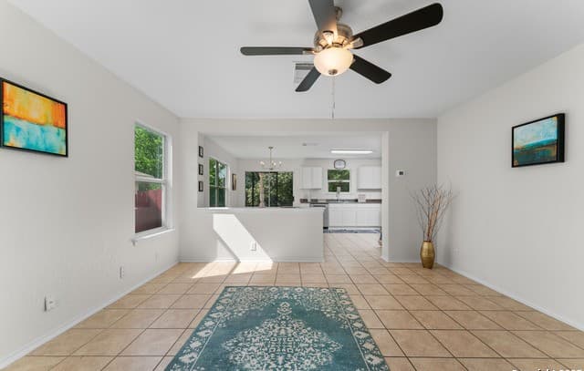 3-bedroom rental at 931 Marble Point in San Antonio, TX — photo 4