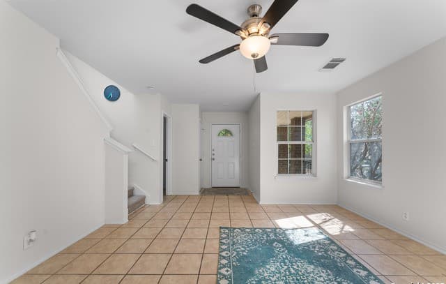 3-bedroom rental at 931 Marble Point in San Antonio, TX — photo 5