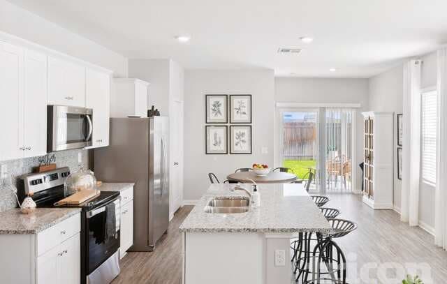 3-bedroom rental at 7438 Asp Pt in San Antonio, TX — photo 5