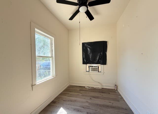 2-bedroom rental at 2503 Arbor Pl in San Antonio, TX — photo 2