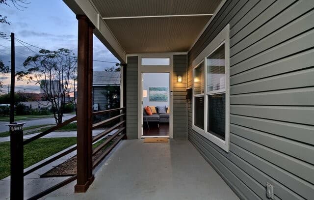 2-bedroom rental at 521 Dawson St in San Antonio, TX — photo 3