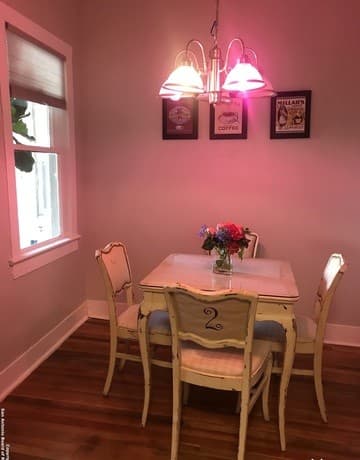 2-bedroom rental at 324 E French Pl in San Antonio, TX — photo 3