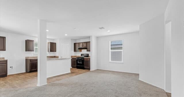 4-bedroom rental at 5618 Salado Fls in San Antonio, TX — photo 5