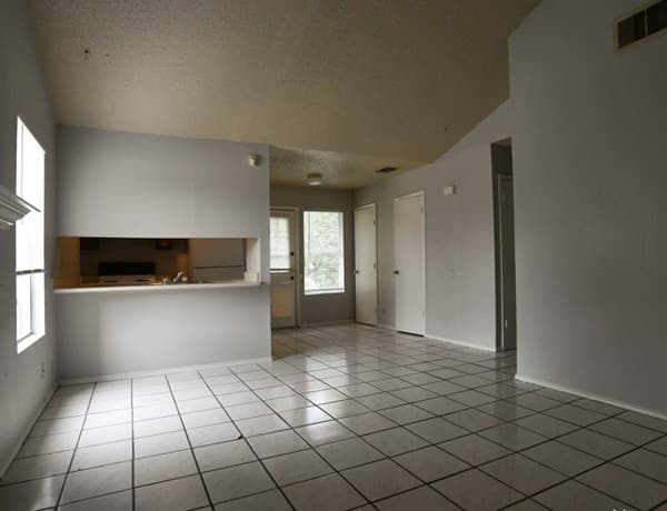 2-bedroom rental at 5607 Lochmoor Unit 2 in San Antonio TX