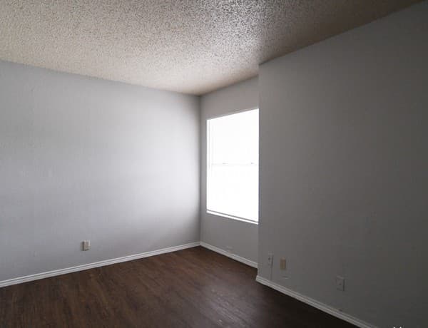 2-bedroom rental at 5607 Lochmoor Unit 2 in San Antonio, TX — photo 5