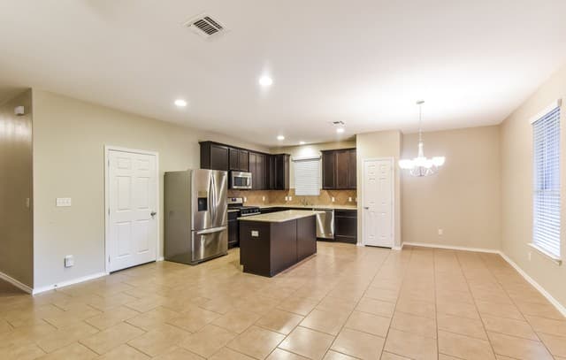3-bedroom rental at 12831 Limestone Way in San Antonio, TX — photo 2
