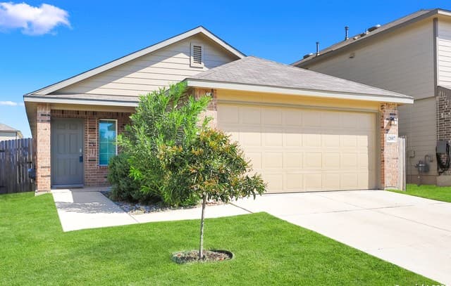 3-bedroom rental at 12007 Chelan Riv in San Antonio TX