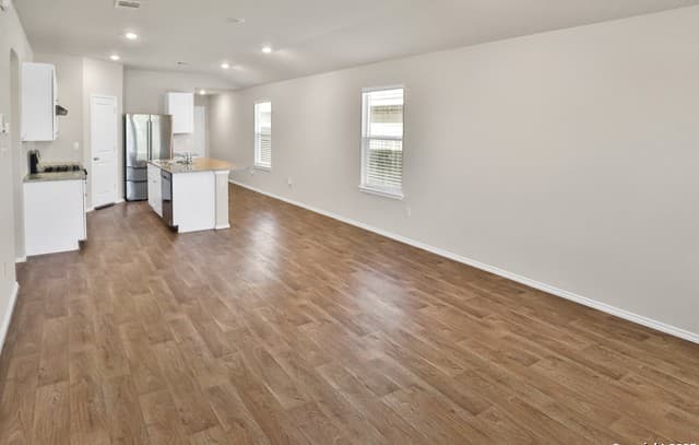 3-bedroom rental at 12007 Chelan Riv in San Antonio, TX — photo 5