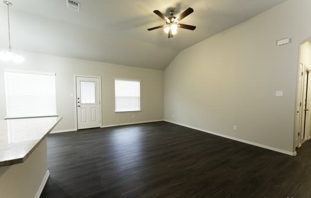 3-bedroom rental at 5506 Rio Canyon Unit 2 in Converse, TX — photo 5