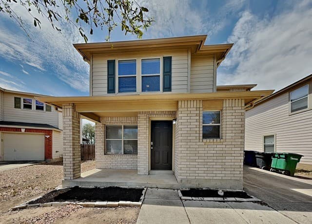 3-bedroom rental at 7307 Circle Farm in San Antonio TX