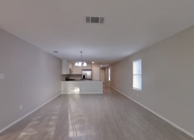 4-bedroom rental at 10250 Devon Wheel in San Antonio, TX — photo 3