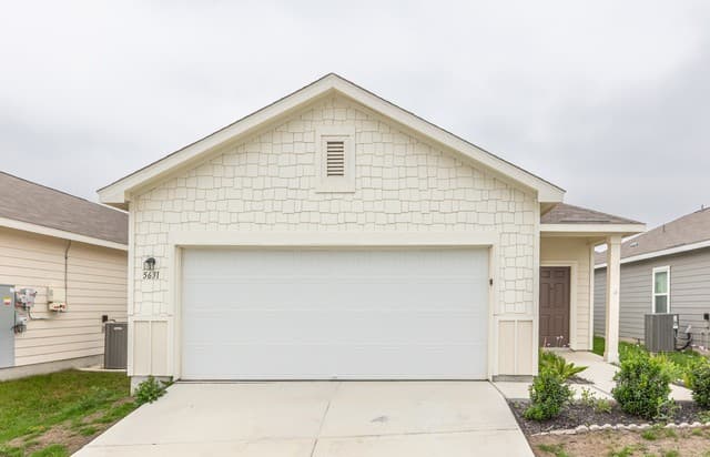 3-bedroom rental at 5631 Pearl Mdw in Converse TX