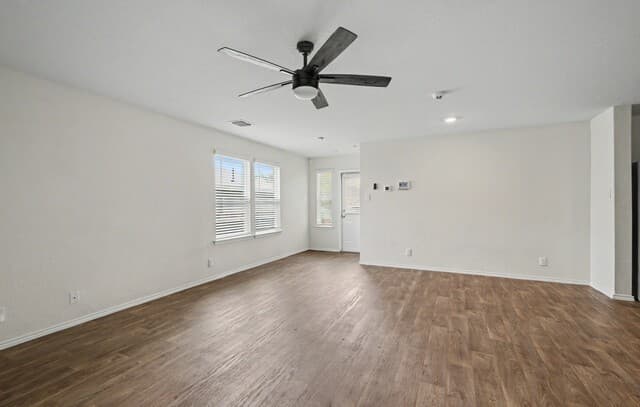 4-bedroom rental at 15434 Shortwing in San Antonio, TX — photo 4