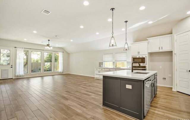 4-bedroom rental at 14022 May Mist in San Antonio, TX — photo 3