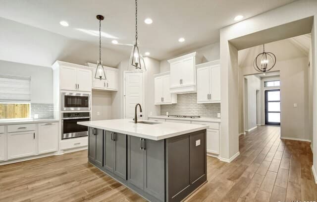 4-bedroom rental at 14022 May Mist in San Antonio, TX — photo 5