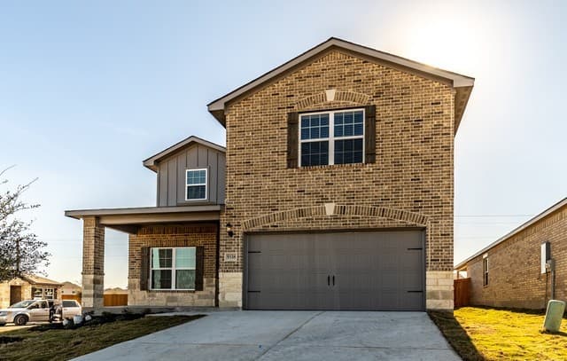 5-bedroom rental at 9338 Espadrille Run in Converse TX