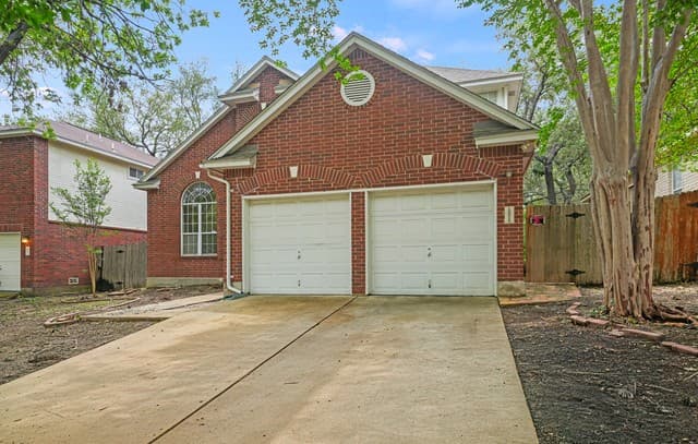 4-bedroom rental at 12215 Stable Fork Dr in San Antonio, TX — photo 3