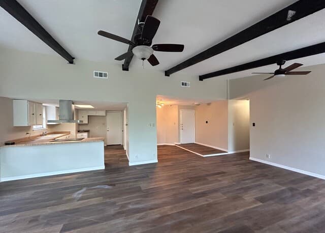 3-bedroom rental at 6510 Ridge Creek Dr in San Antonio, TX — photo 2