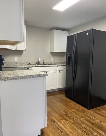 2-bedroom rental at 202 W Langley Blvd in Universal City, TX — photo 4