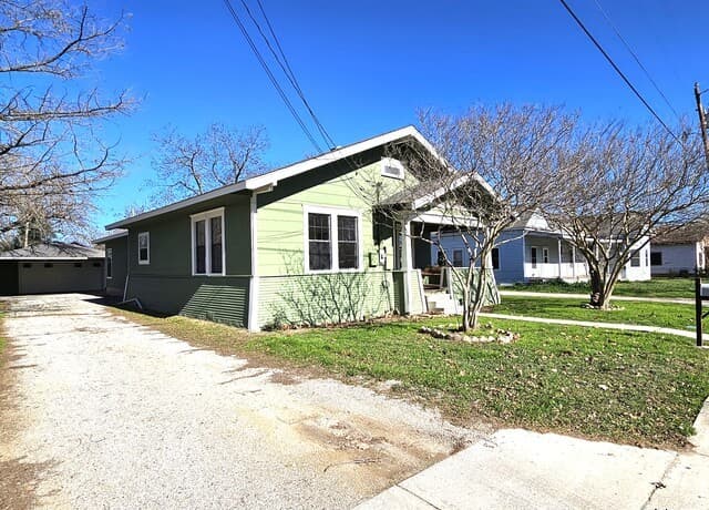 3-bedroom rental at 101 Santa Clara St in Cibolo, TX — photo 3
