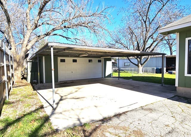 3-bedroom rental at 101 Santa Clara St in Cibolo, TX — photo 5
