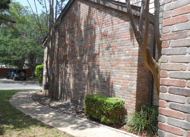 2-bedroom rental at 6044 Glen Heather in San Antonio, TX — photo 5