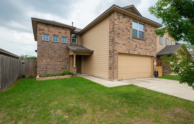 3-bedroom rental at 6114 Hackberry Pond in San Antonio, TX — photo 3