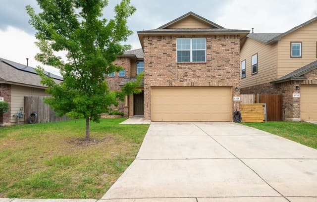 3-bedroom rental at 6114 Hackberry Pond in San Antonio, TX — photo 4