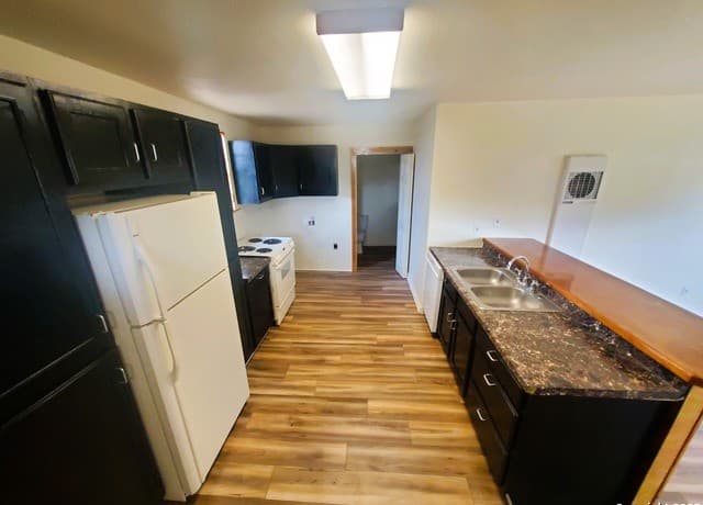 1-bedroom rental at 8235 E Loop 1604 S in Adkins, TX — photo 3