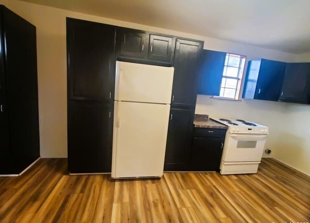 1-bedroom rental at 8235 E Loop 1604 S in Adkins, TX — photo 4