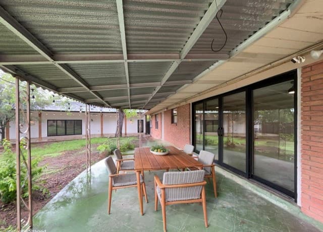 3-bedroom rental at 133 Shearer Hill in San Antonio, TX — photo 5