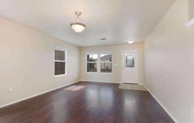 3-bedroom rental at 4746 Gambels Quail in Converse, TX — photo 4