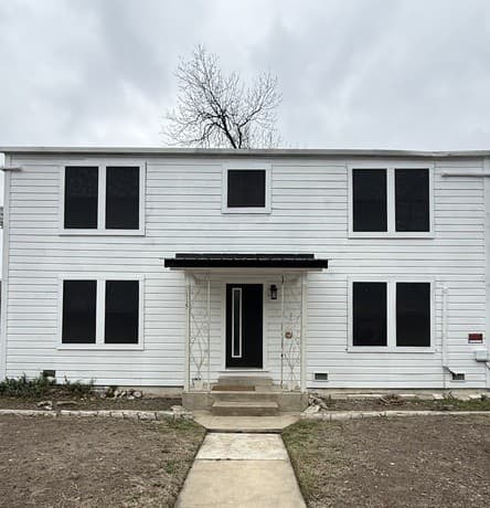 0-bedroom rental at 115 Carolina St Unit 1 in San Antonio TX