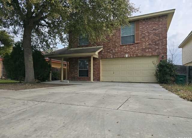 4-bedroom rental at 566 Rattler Bluff in San Antonio, TX — photo 3