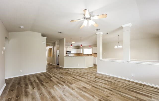 3-bedroom rental at 2638 Montebello in San Antonio, TX — photo 5