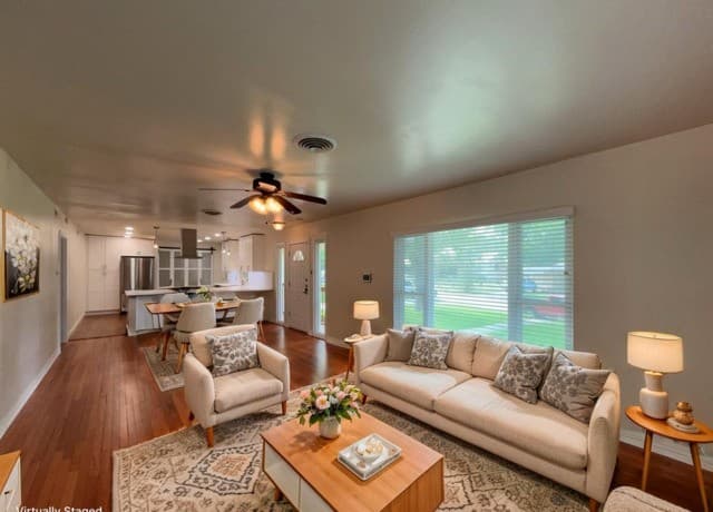 3-bedroom rental at 116 Lyman Dr in Terrell Hills, TX — photo 2