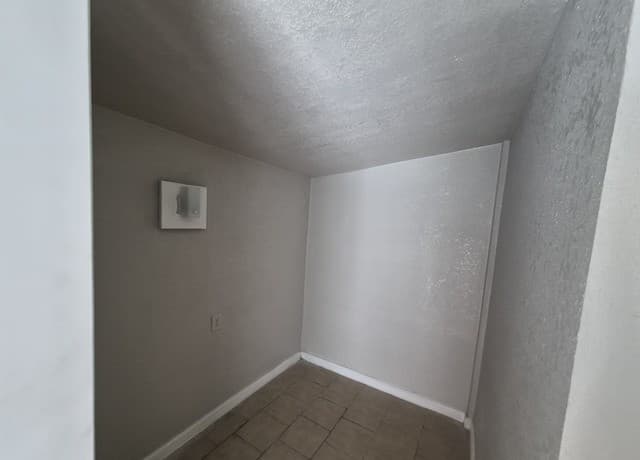 1-bedroom rental at 115 Caldwell St Unit 5 in San Antonio TX