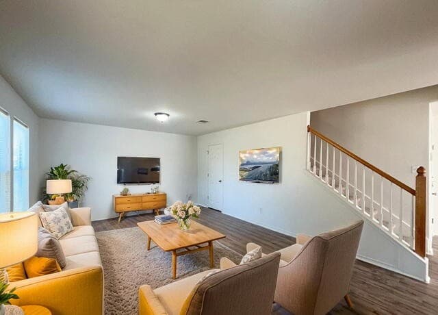 3-bedroom rental at 6903 Cutting Creek in San Antonio, TX — photo 3