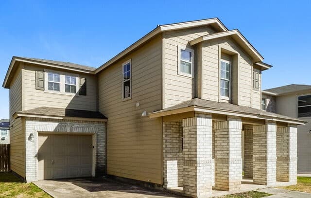 3-bedroom rental at 7426 Circle Farm in San Antonio, TX — photo 4