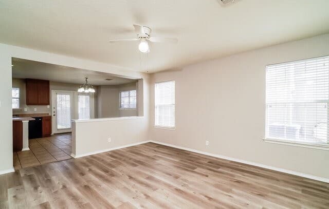 3-bedroom rental at 7426 Circle Farm in San Antonio, TX — photo 5