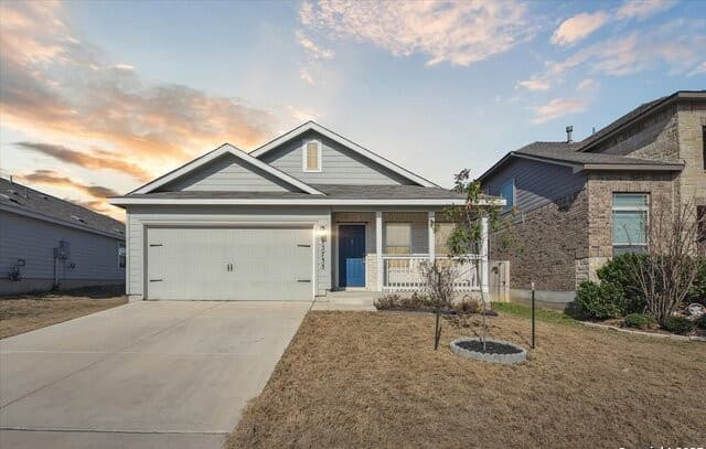 3-bedroom rental at 13735 Locklear Way in San Antonio TX