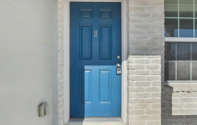 3-bedroom rental at 13735 Locklear Way in San Antonio, TX — photo 5
