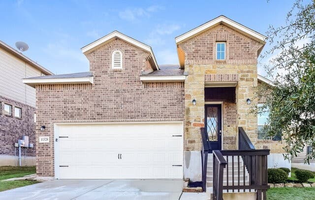 3-bedroom rental at 11328 Silver Rose in San Antonio TX