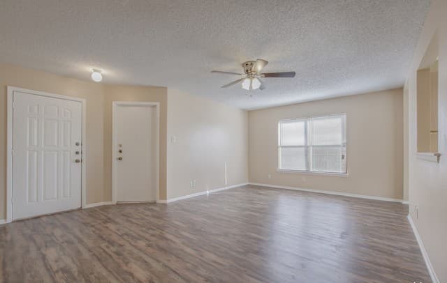 2-bedroom rental at 5954 Summer Fest Dr in San Antonio, TX — photo 4