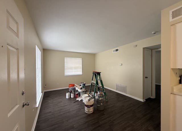 1-bedroom rental at 10815 Baltic Unit 1 in San Antonio, TX — photo 2