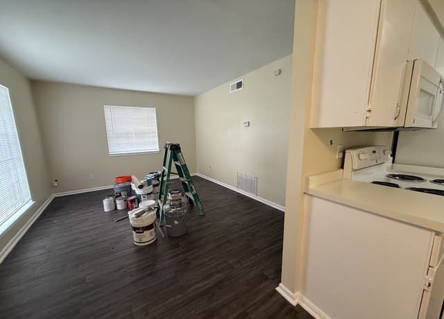 1-bedroom rental at 10815 Baltic Unit 1 in San Antonio, TX — photo 4