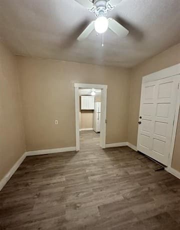 1-bedroom rental at 314 N Nueces Unit B in San Antonio, TX — photo 4