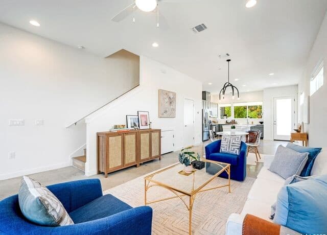 3-bedroom rental at 102 Tendick Street Unit 501 in San Antonio, TX — photo 2