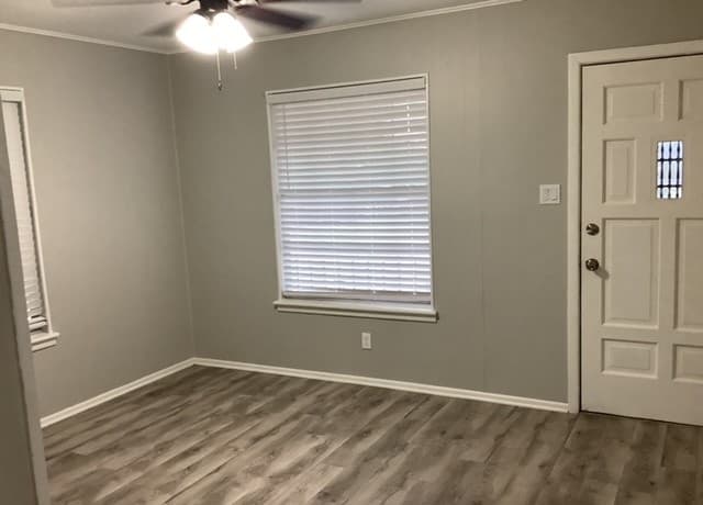 3-bedroom rental at 522 W Hollywood Ave in San Antonio, TX — photo 4
